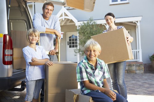 Local Ilford moving service handling household items efficiently