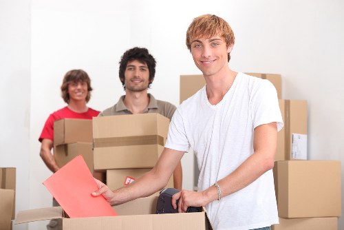 Flexible man with a van solution for moving in Ilford
