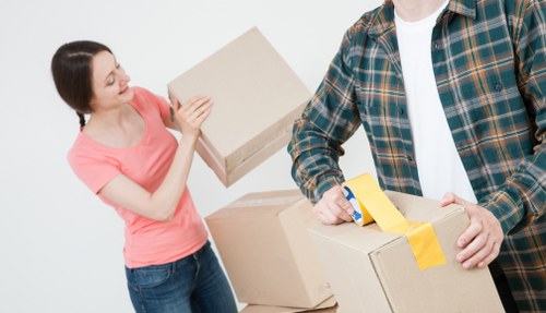 Moving van and local street access considerations in Ilford